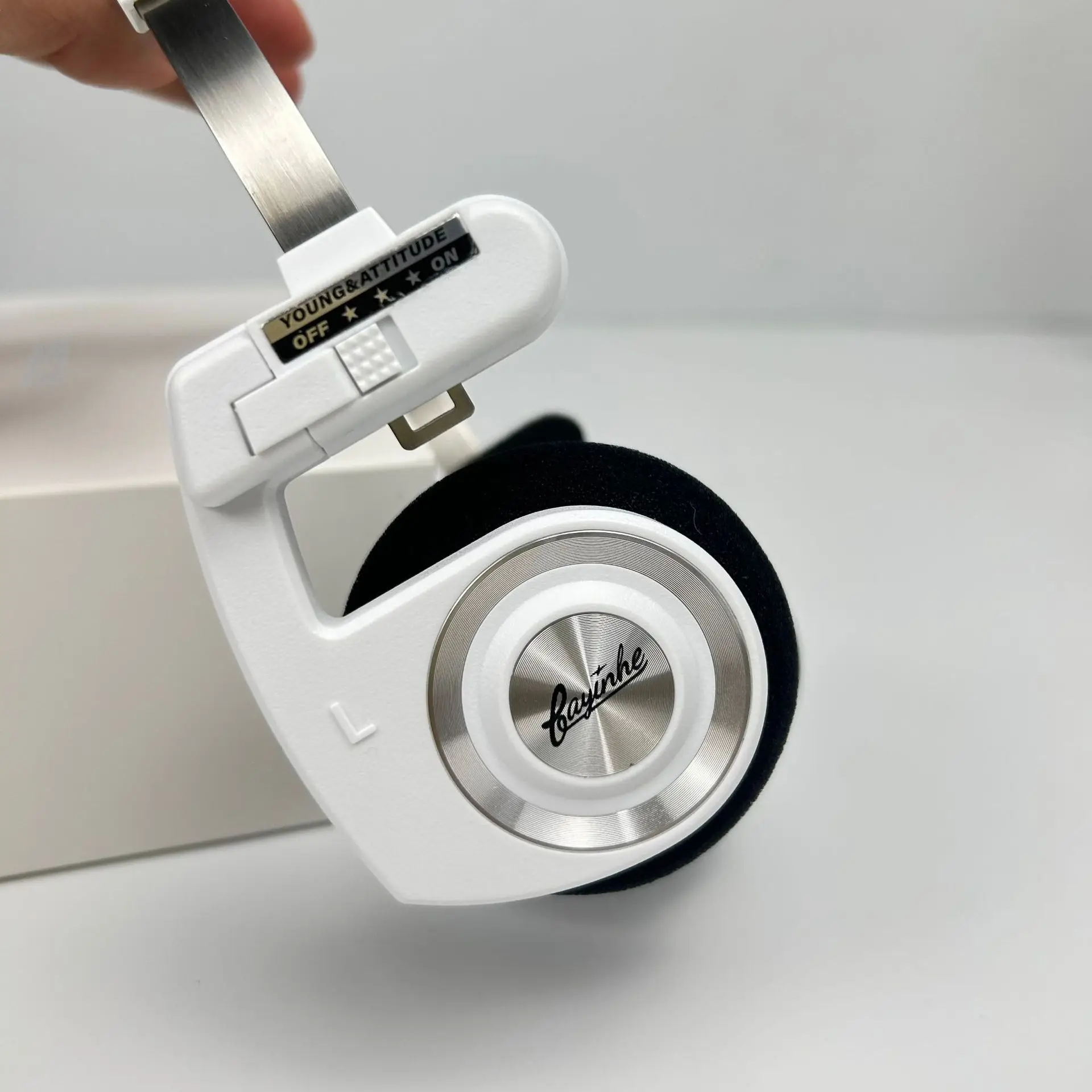 H1PRO Wireless Bluetooth 5.3 Headphones Headworn Wireless Hifi Stereo Foldable Alloy Headset For Ins Popular Decoration Gifts
H1PRO Wireless Bluetooth 5.3 Headphones Headworn Wireless Hifi Stereo Foldable Alloy Headset For Ins Popular Decoration Gifts