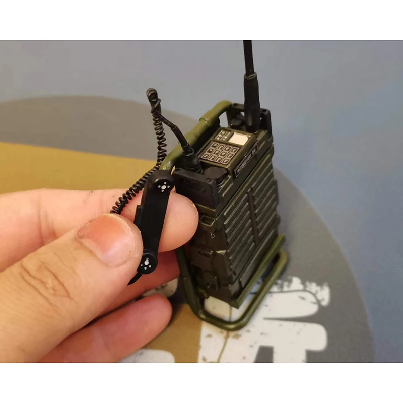 Soldier Mini Radio Model Phone Scenic Ornaments Toys for 1/14 Tamiya RC Truck 1/10 RC Crawler Car Traxxas TRX4 RC4WD Diy Parts
Soldier Mini Radio Model Phone Scenic Ornaments Toys for 1/14 Tamiya RC Truck 1/10 RC Crawler Car Traxxas TRX4 RC4WD Diy Parts