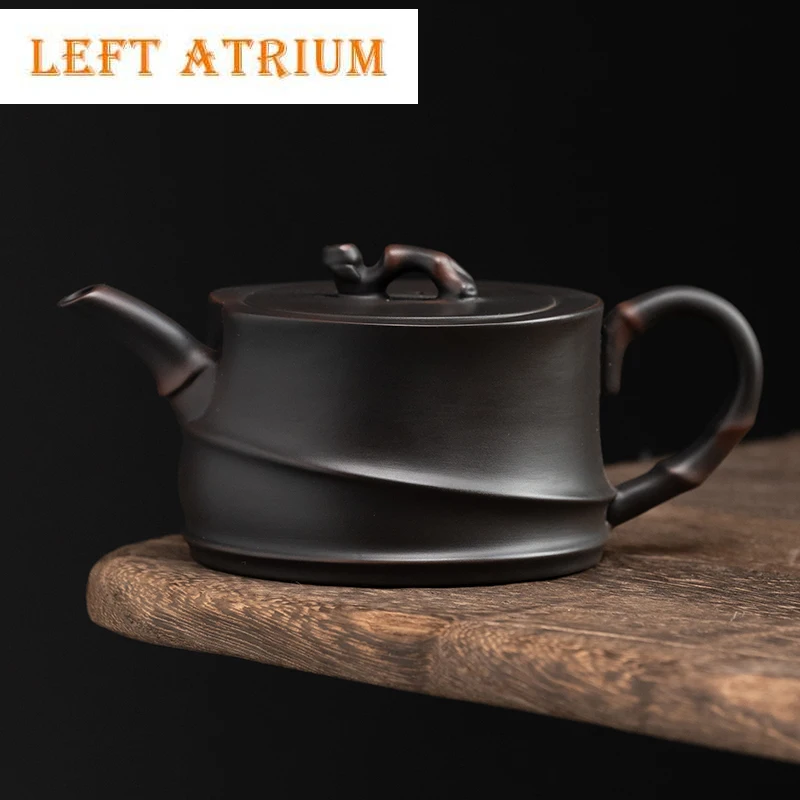 Jianshui Clay Purple Pottery Carving Teapot Hand Painted Antique Relief Teapot Household Teapot Kungfu Tea Set Kettle
Jianshui Clay Purple Pottery Carving Teapot Hand Painted Antique Relief Teapot Household Teapot Kungfu Tea Set Kettle