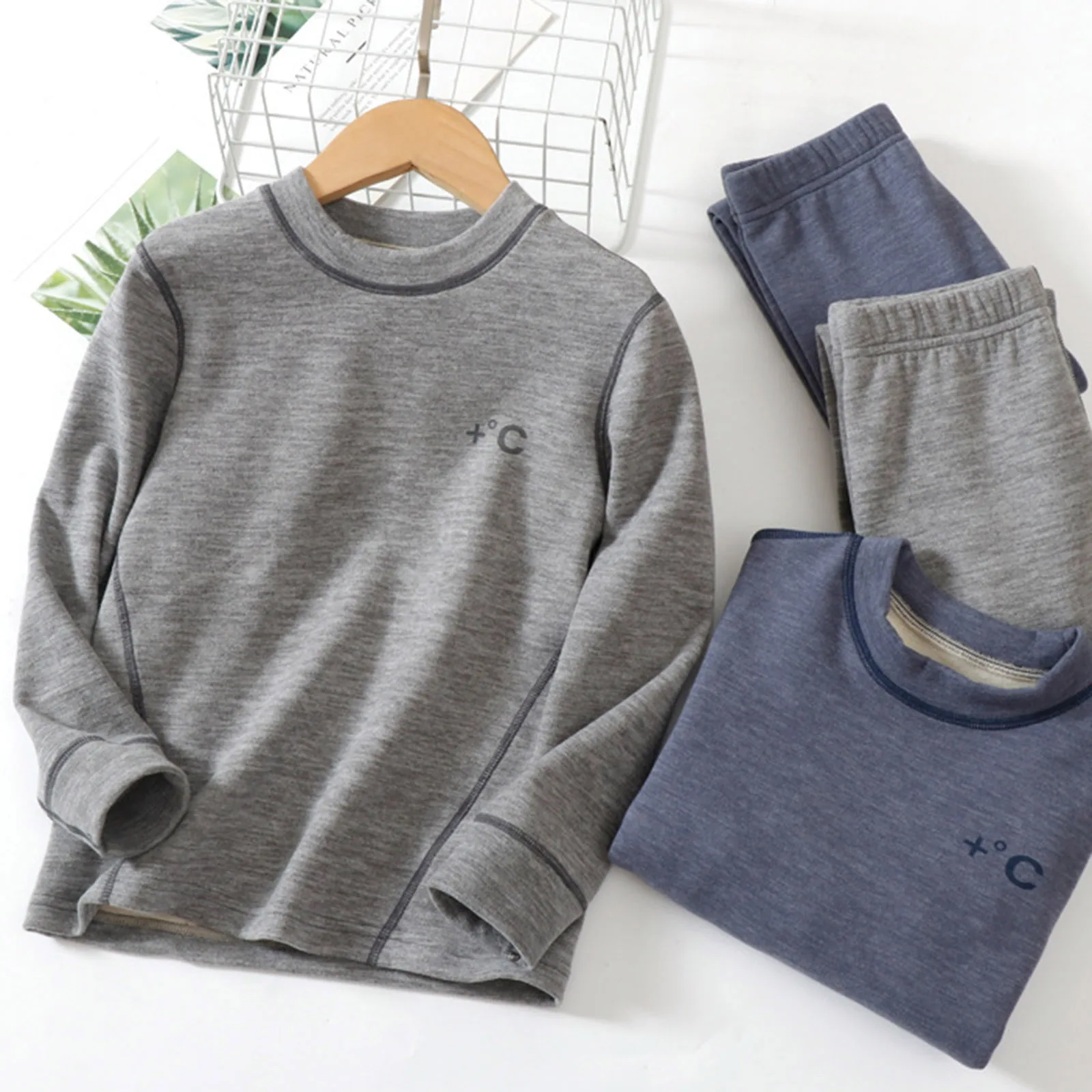 2pc Set Children New Warm Fleece Lined Thermal Underwear Sets Seamless Comfy Sleepwear Medium Large Kids Clothes Home Apparel
2pc Set Children New Warm Fleece Lined Thermal Underwear Sets Seamless Comfy Sleepwear Medium Large Kids Clothes Home Apparel