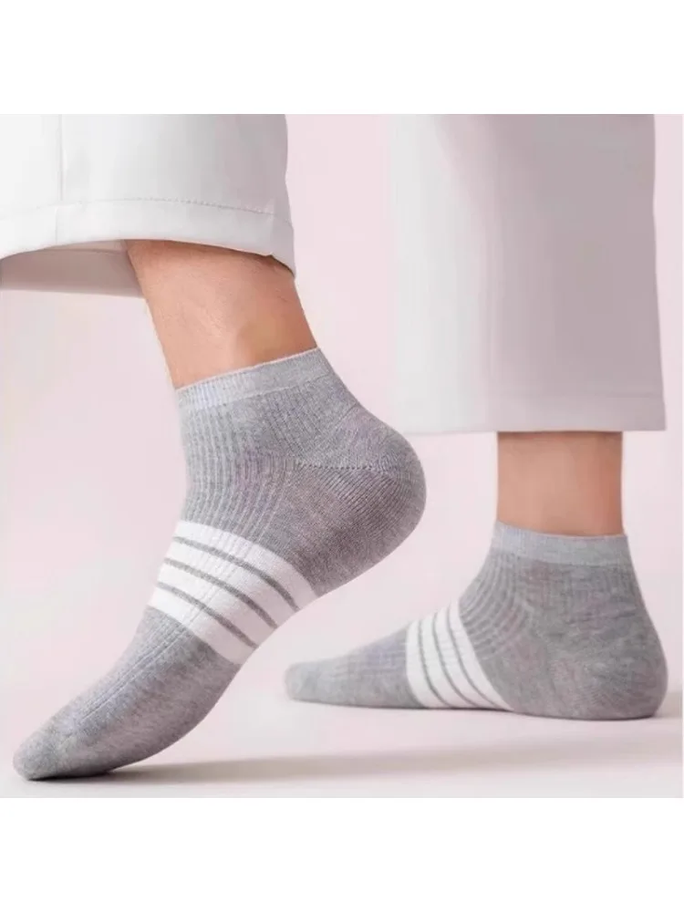 Spring and autumn socks, Lazy people's Day throw short socks, all-season labor protection work, no-wash and anti-odor short socks
Spring and autumn socks, Lazy people's Day throw short socks, all-season labor protection work, no-wash and anti-odor short socks