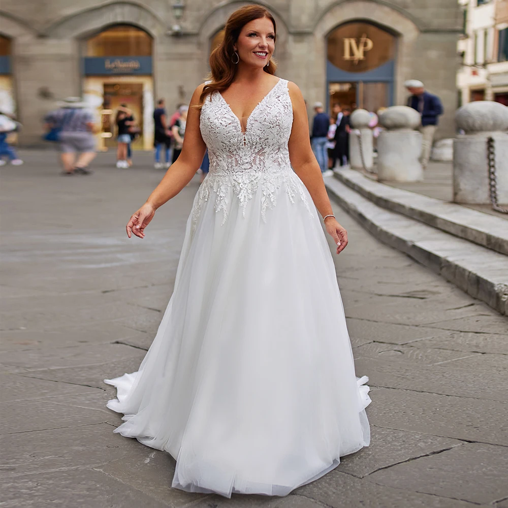 Customized Elegant A-line Tulle Plus Size Wedding Dress 2024 for Ladies Lace Up Back Appliques V-Neck Bridal Gowns Sle
Customized Elegant A-line Tulle Plus Size Wedding Dress 2024 for Ladies Lace Up Back Appliques V-Neck Bridal Gowns Sle