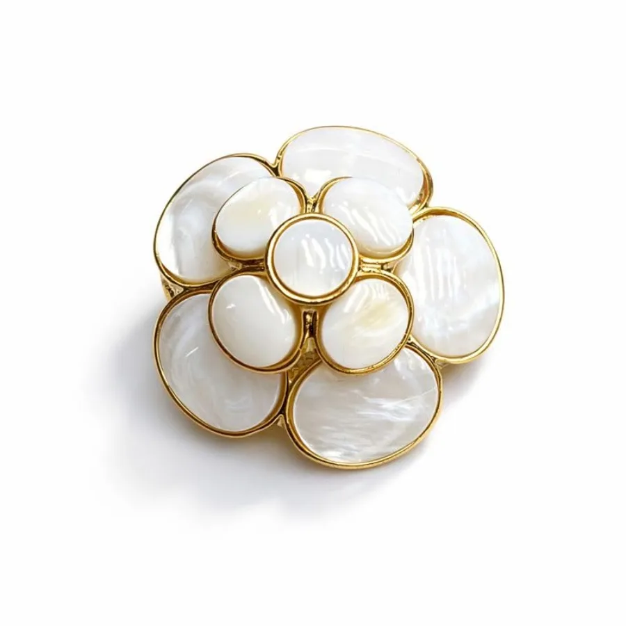 Luxury Copper and Natural Seashell Camellia Brooch for Women Elegant Floral Pin, Unique Designer Brooch, Gift for Her, Timeless
Luxury Copper and Natural Seashell Camellia Brooch for Women Elegant Floral Pin, Unique Designer Brooch, Gift for Her, Timeless