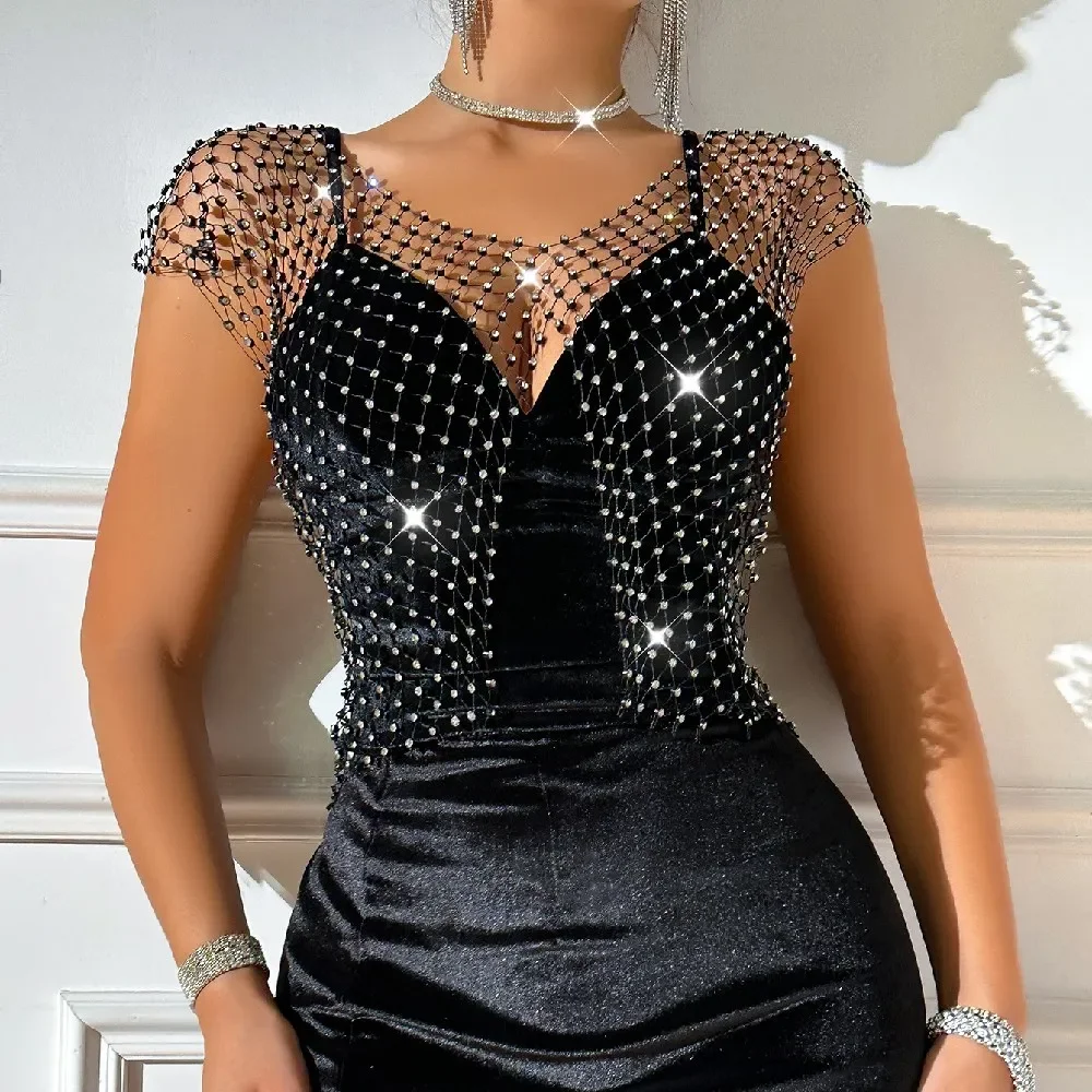 Sexy See Through Rhinestone Crop Top for Women 2023 Trendy Shiny Diamond Fishing net Tank Top Rave Night Club Outfits Short Top
Sexy See Through Rhinestone Crop Top for Women 2023 Trendy Shiny Diamond Fishing net Tank Top Rave Night Club Outfits Short Top