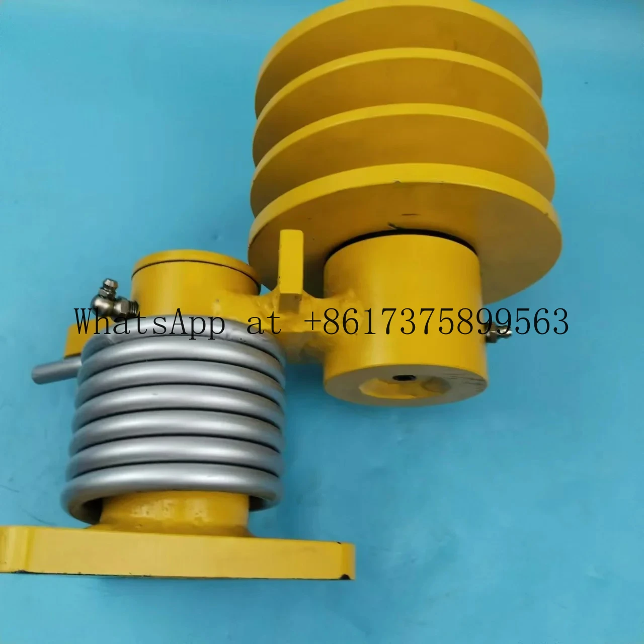 Komatsu Tension Pulley 6162-63-3403 – Fits Engine 6D170-1 / 6D170-2 Excavator Parts
Komatsu Tension Pulley 6162-63-3403 – Fits Engine 6D170-1 / 6D170-2 Excavator Parts
