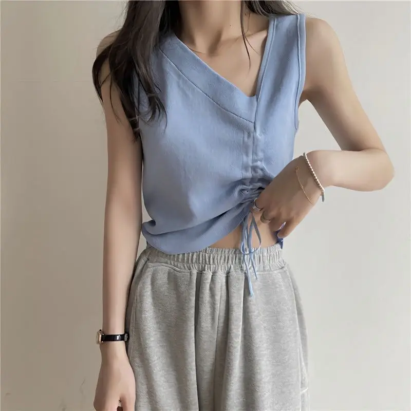 Small Fresh Knitted Suspender Top Women Wear 2023 New Inner Vest Design Sense Sleeveless Undershirt Crop Top Women
Small Fresh Knitted Suspender Top Women Wear 2023 New Inner Vest Design Sense Sleeveless Undershirt Crop Top Women