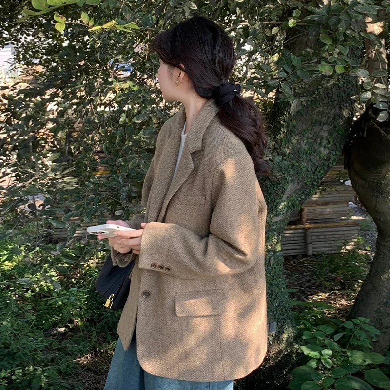 UNXX Solid Colors Single Breasted Loose Suit Woman Autumn Fashion Office Work Long Sleeve Blazer Women Korea Casual Jacket Woman
UNXX Solid Colors Single Breasted Loose Suit Woman Autumn Fashion Office Work Long Sleeve Blazer Women Korea Casual Jacket Woman