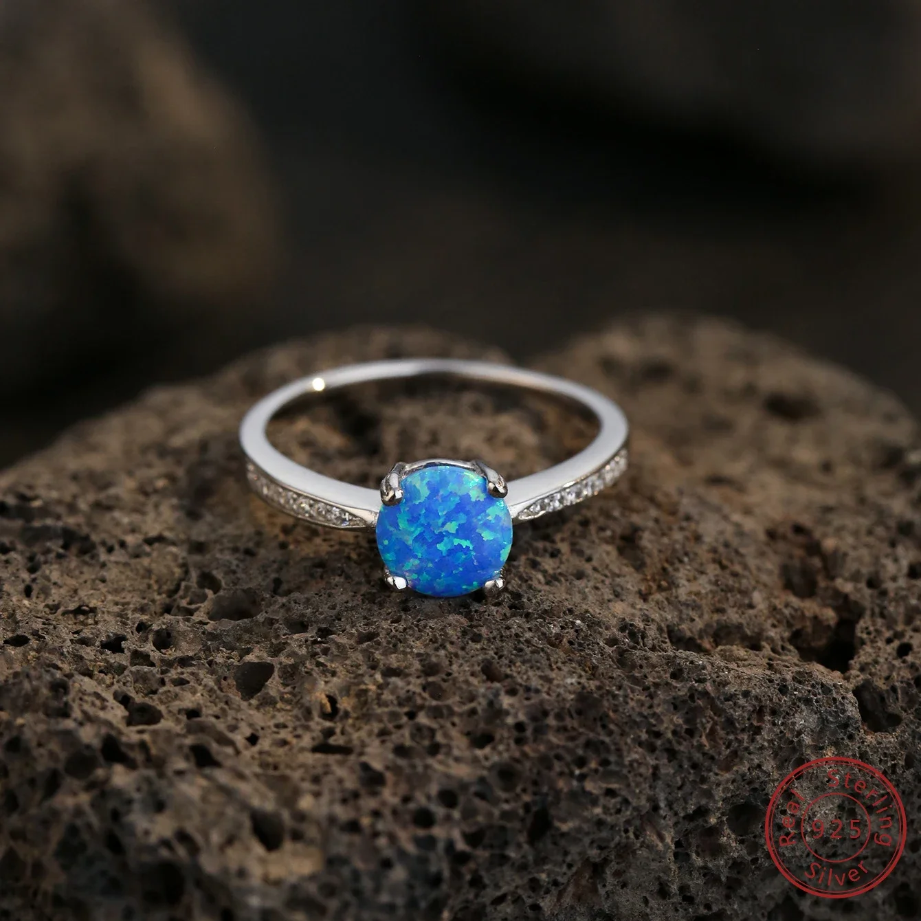 2025 100% 925 sterling silver jewelry elegant and high-end Blue opal ring with diamond inlaid jewelry fashionable gemstone ring
2025 100% 925 sterling silver jewelry elegant and high-end Blue opal ring with diamond inlaid jewelry fashionable gemstone ring