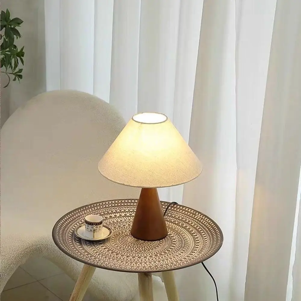 Atmosphere Decor Modern Vintage Table Lamp Creative Simple Atmosphere Light Decorative Fabric Lampshade Lamp Study
Atmosphere Decor Modern Vintage Table Lamp Creative Simple Atmosphere Light Decorative Fabric Lampshade Lamp Study