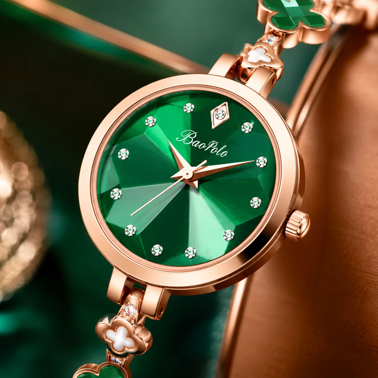 Women's Quartz Watch, Green Dial, Rose Gold Clover Bracelet, Crystal Accents, Elegant Fashion Wristwatch
Women's Quartz Watch, Green Dial, Rose Gold Clover Bracelet, Crystal Accents, Elegant Fashion Wristwatch