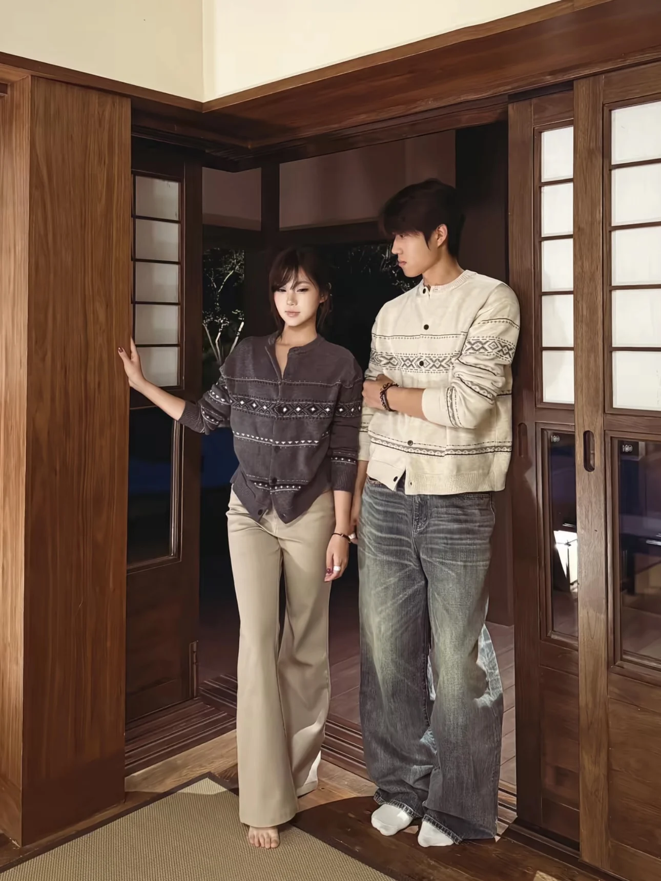 Warm Knitted Cardigan Casual Aosphere Tassel Sweater for Men And Women Autumn Winter Ci Walk Long Sve Flip Collar
Warm Knitted Cardigan Casual Aosphere Tassel Sweater for Men And Women Autumn Winter Ci Walk Long Sve Flip Collar