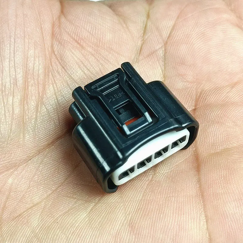 1 шт. совместимый с 2.4 2AZ 2.0 1AZ разъем высоковольтного блока катушек зажигания
1 шт. совместимый с 2.4 2AZ 2.0 1AZ разъем высоковольтного блока катушек зажигания