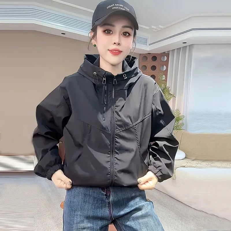 2025 Fashion Hooded Short Jacket Women Streetwear Double Zipper Coat Casual Top Loose Outerwear Students Jackets Spring Autumn
2025 Fashion Hooded Short Jacket Women Streetwear Double Zipper Coat Casual Top Loose Outerwear Students Jackets Spring Autumn