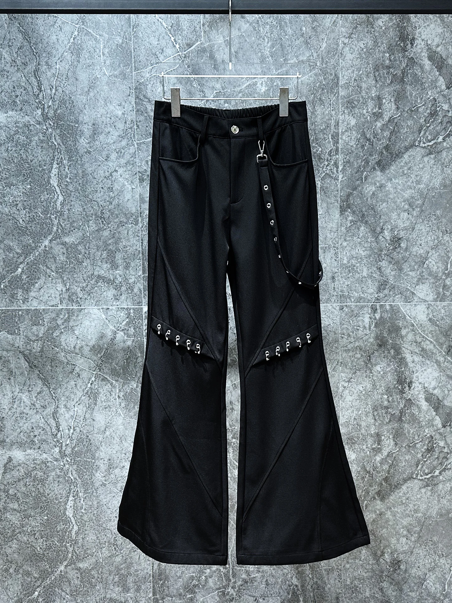 Casual Metal Bule Belted Straight Leg West Pants Design Cool Brand Hip Haome Ins Loose Fit Long Trousers for Teens
Casual Metal Bule Belted Straight Leg West Pants Design Cool Brand Hip Haome Ins Loose Fit Long Trousers for Teens