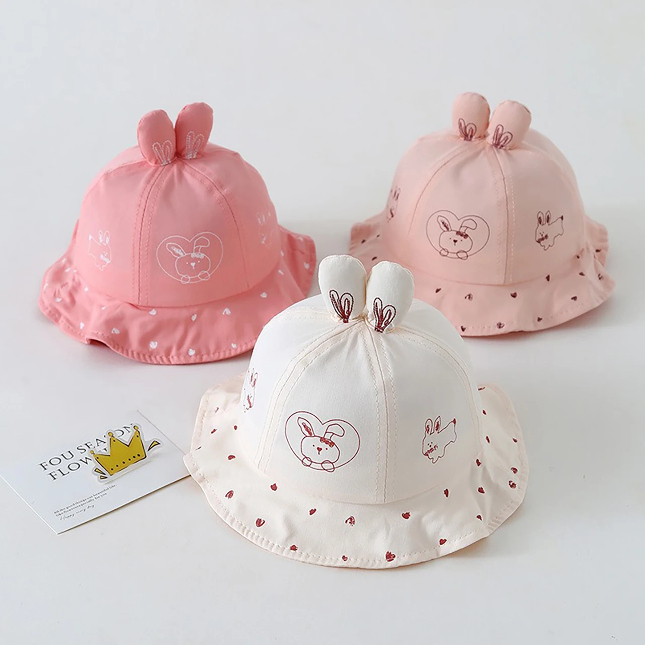 Милая детская панама с ушками кролика, мультяшная шляпа-рыбак с кроличьими ушками для детей, летняя солнцезащитная шляпа с рюшами для защиты от солнца
Милая детская панама с ушками кролика, мультяшная шляпа-рыбак с кроличьими ушками для детей, летняя солнцезащитная шляпа с рюшами для защиты от солнца