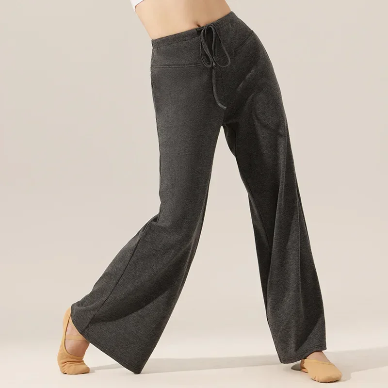 Танцевальные брюки для учителей, осенние и зимние современные брюки для взрослых с высокой талией, черные свободные брюки для танцев, прямые широкие брюки для тренировок
Танцевальные брюки для учителей, осенние и зимние современные брюки для взрослых с высокой талией, черные свободные брюки для танцев, прямые широкие брюки для тренировок