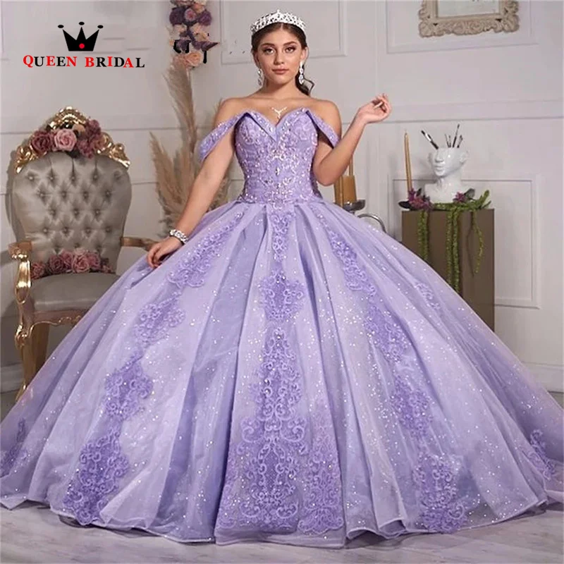 Фиолетовые блестящие платья Quinceanera Мексиканское бальное платье с открытыми плечами Длинное милое платье принцессы для выпускного вечера 16 15 лет VF14
Фиолетовые блестящие платья Quinceanera Мексиканское бальное платье с открытыми плечами Длинное милое платье принцессы для выпускного вечера 16 15 лет VF14