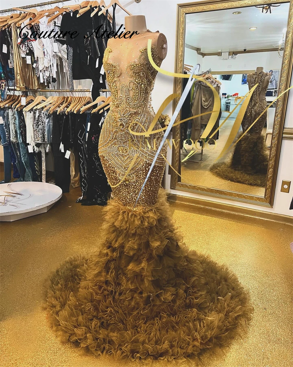 Engaging Gold Sequin Prom Dresses Tulle Ruched Train Beaded Rhinestones Birthday Dress Luxury 2024 Mermaid Wedding Party Gown
Engaging Gold Sequin Prom Dresses Tulle Ruched Train Beaded Rhinestones Birthday Dress Luxury 2024 Mermaid Wedding Party Gown