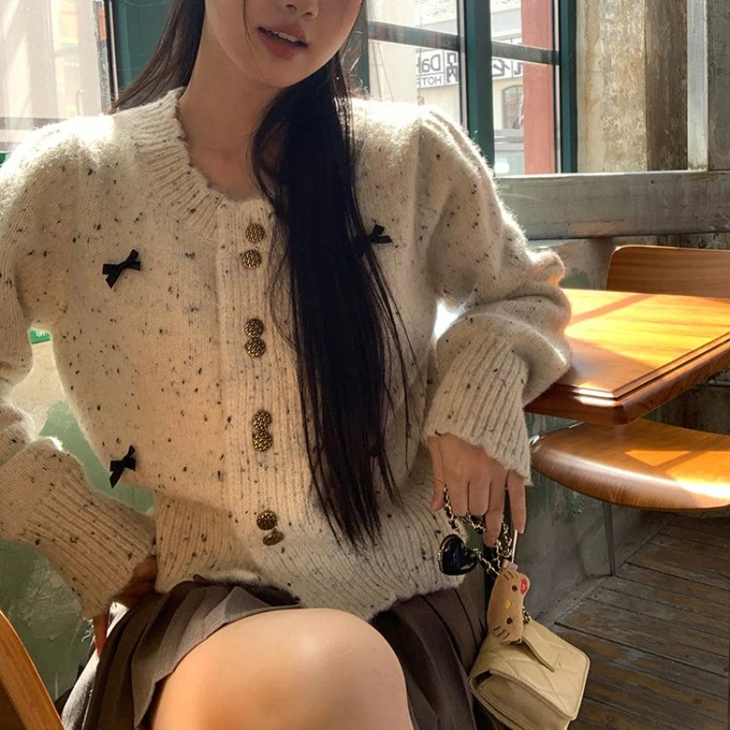 Deeptown Korean Style Knitted Cardigan Women Elegant Sweet Bow Sweater Cardigans Long Sleeve Autumn Winter Aesthetics Cardigan
Deeptown Korean Style Knitted Cardigan Women Elegant Sweet Bow Sweater Cardigans Long Sleeve Autumn Winter Aesthetics Cardigan