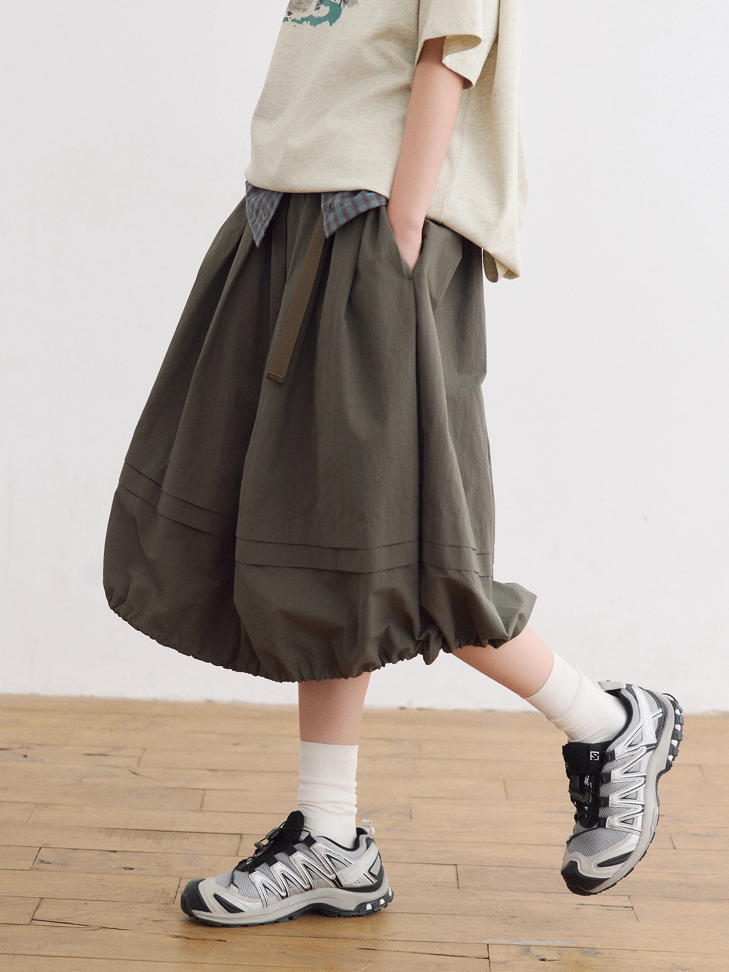 Новая женская юбка Octopusme Spring New для активного отдыха, с многослойными складками и драпировкой в форме цветочного бутона, А-силуэт, миди, для женщин
Новая женская юбка Octopusme Spring New для активного отдыха, с многослойными складками и драпировкой в форме цветочного бутона, А-силуэт, миди, для женщин