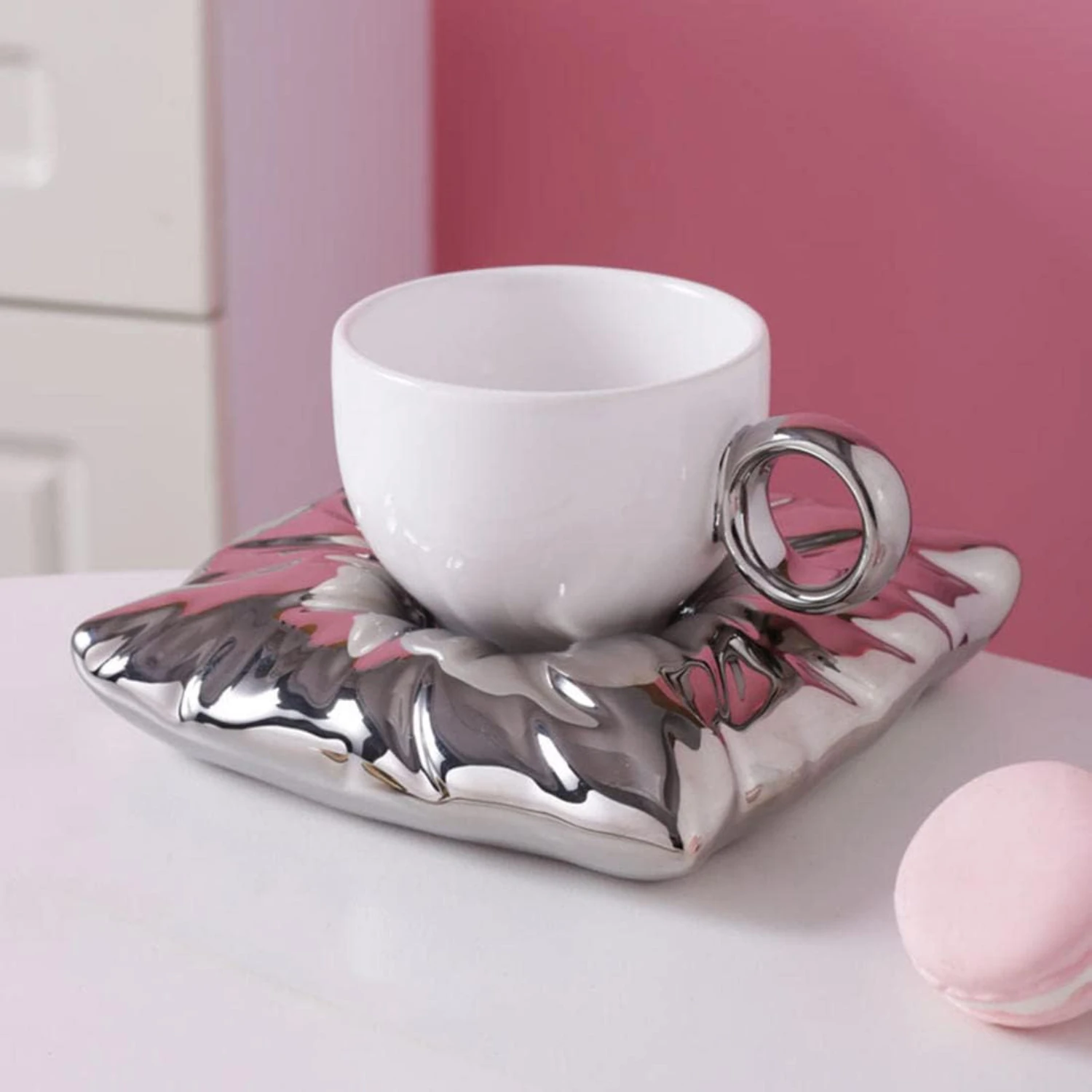 Exquisite and elegant ceramic espresso and latte cups set for a complete and stylish coffee experience. Indulge in the enjoyment
Exquisite and elegant ceramic espresso and latte cups set for a complete and stylish coffee experience. Indulge in the enjoyment