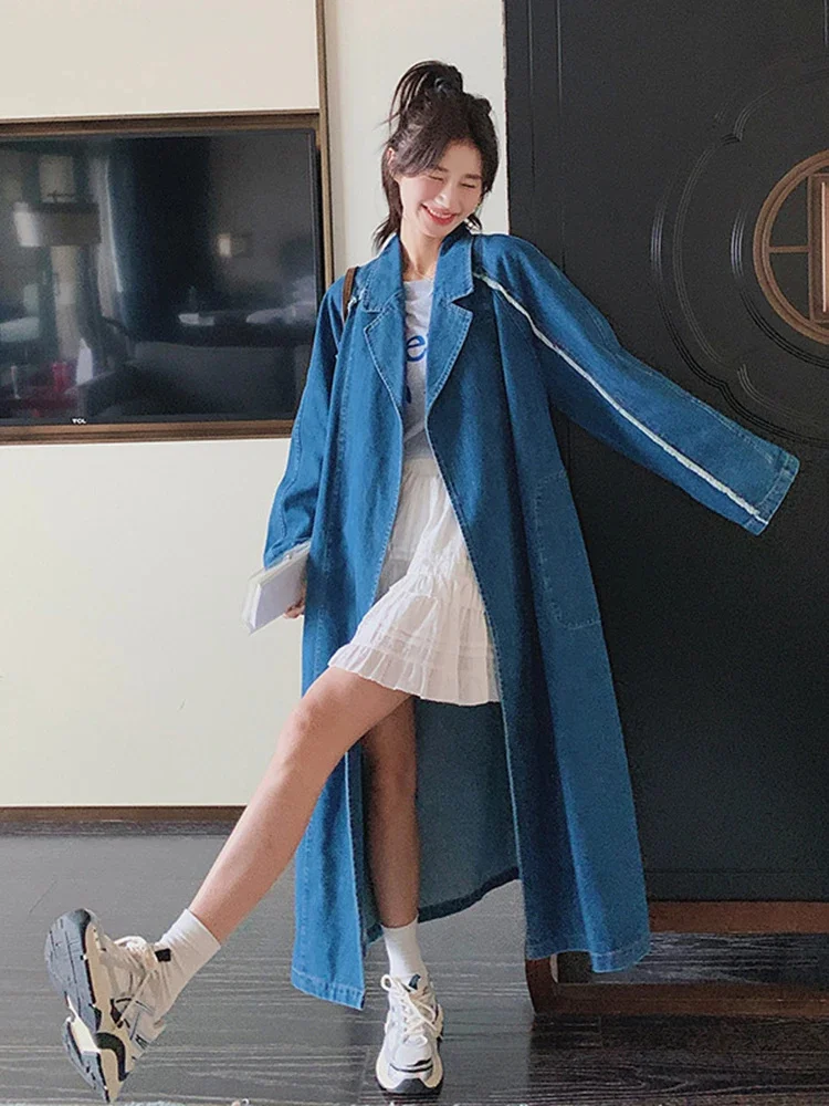 Retro Denim Trench For Women Notched Long Sleeves Open Stitch Lace-up Gathered Waist Coats 2025 New Clothing 2Z1210
Retro Denim Trench For Women Notched Long Sleeves Open Stitch Lace-up Gathered Waist Coats 2025 New Clothing 2Z1210