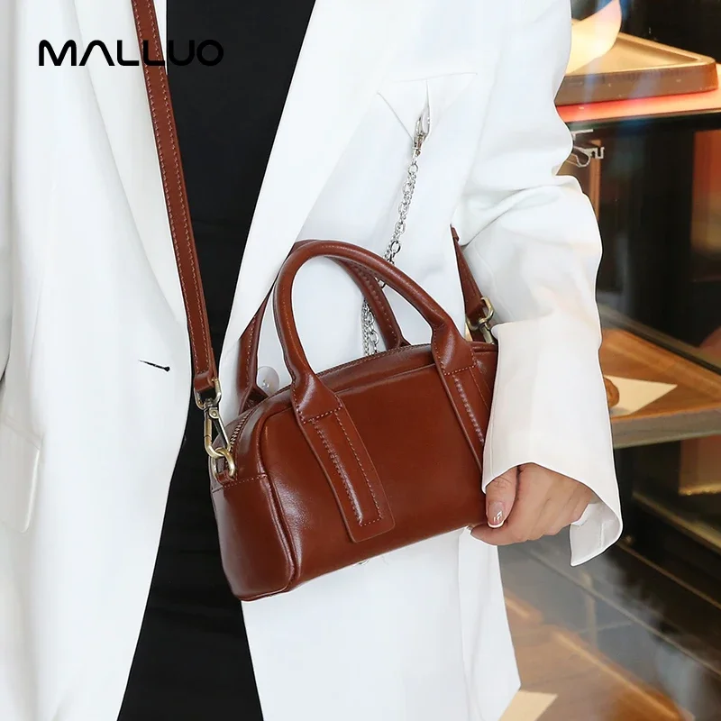 Women Cow Genuine Leather Shoulder Bag Female Fashion Luxury Designer Handbag Ladies Retro Commuting Crossbody Cowhide Bags Lady
Women Cow Genuine Leather Shoulder Bag Female Fashion Luxury Designer Handbag Ladies Retro Commuting Crossbody Cowhide Bags Lady