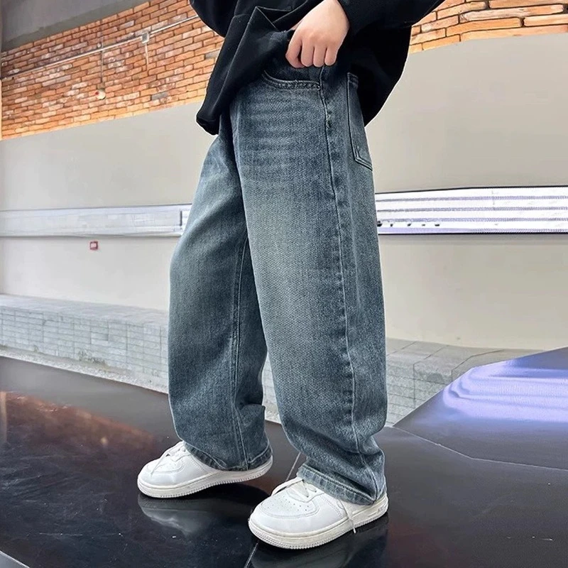 2026 Boys' Fleece-Lined Wide Leg Jeans, Autumn Winter Sports Pants for Kids, Stylish Children's Long Trousers & Casual Outfit
2026 Boys' Fleece-Lined Wide Leg Jeans, Autumn Winter Sports Pants for Kids, Stylish Children's Long Trousers & Casual Outfit