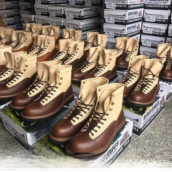 Red Men's Outdoor Boots Leather High Top Autumn Winter High Help Casual oes Color Blo Retro American Sle
Red Men's Outdoor Boots Leather High Top Autumn Winter High Help Casual oes Color Blo Retro American Sle