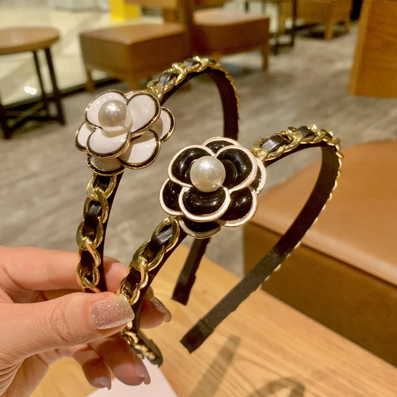 French Style Women Pu Leather Patchwork Chian Plastic Flower Hairbands , Woman Vintage Headwear , Headband
French Style Women Pu Leather Patchwork Chian Plastic Flower Hairbands , Woman Vintage Headwear , Headband