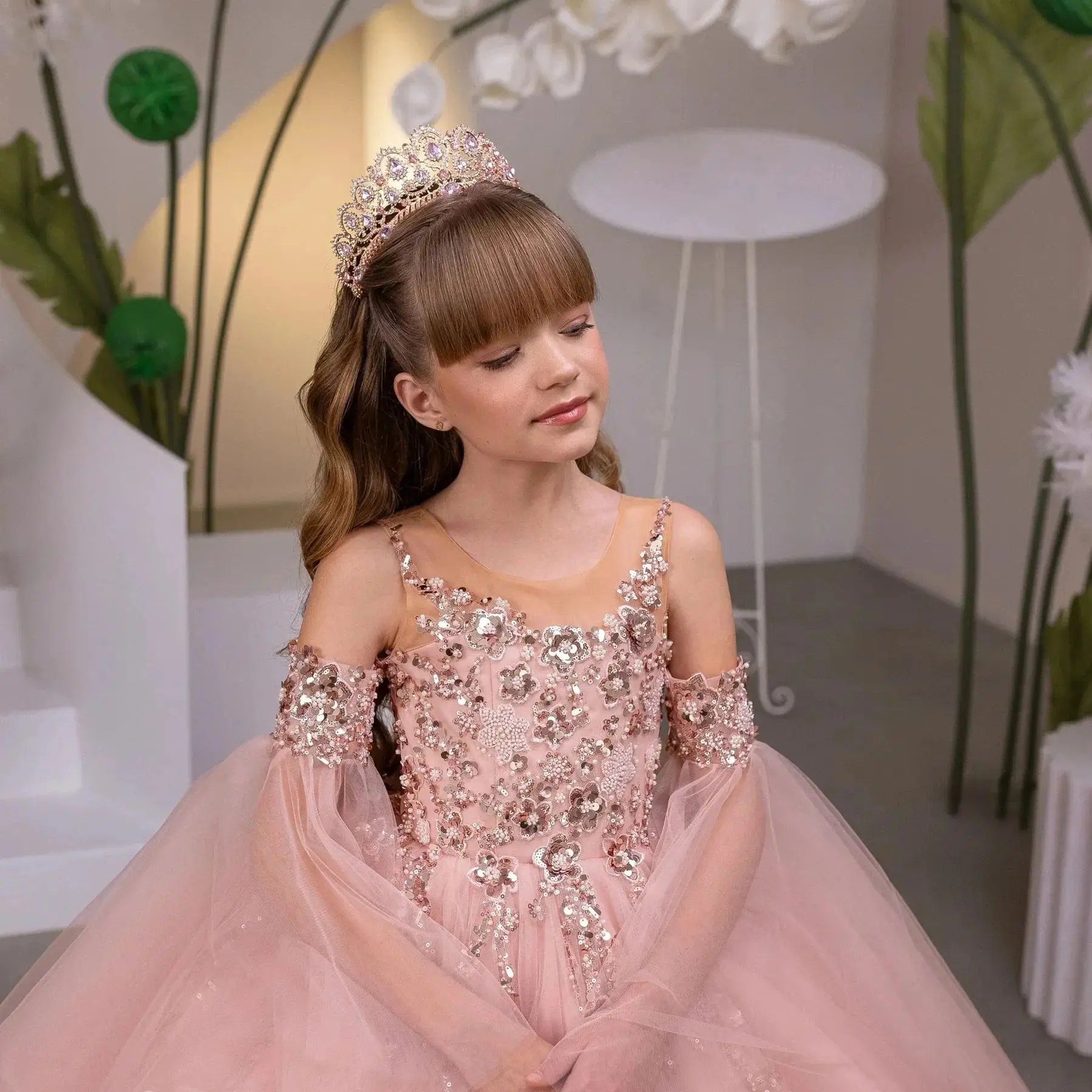 Princess Flower Girl Dress For Wedding Sequined Applique Floor Lenght Kids Birthday Party First Communion Ball Gowns Custom
Princess Flower Girl Dress For Wedding Sequined Applique Floor Lenght Kids Birthday Party First Communion Ball Gowns Custom