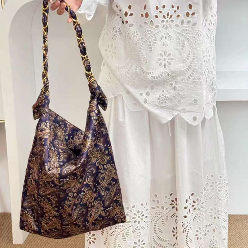 Легкая роскошная сумка через плечо в стиле ретро, модная, простая, креативная, расширенная повседневная сумка с принтом, большая вместительная универсальная элегантная сумка