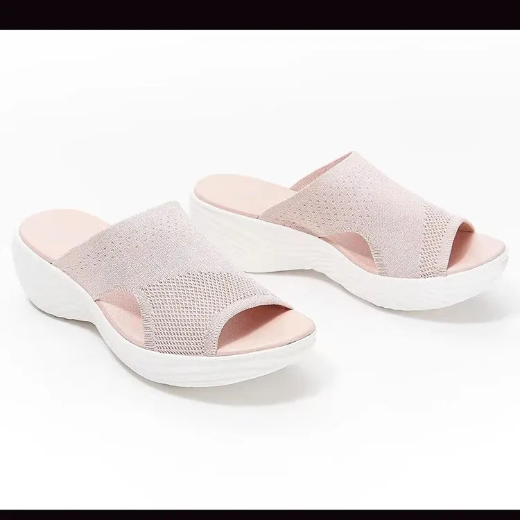 Новинка 2023 года, женские повседневные тапочки с открытым носком, дышащие уличные пляжные сандалии на платформе, большие размеры, однотонная обувь на танкетке, сандалии
Новинка 2023 года, женские повседневные тапочки с открытым носком, дышащие уличные пляжные сандалии на платформе, большие размеры, однотонная обувь на танкетке, сандалии