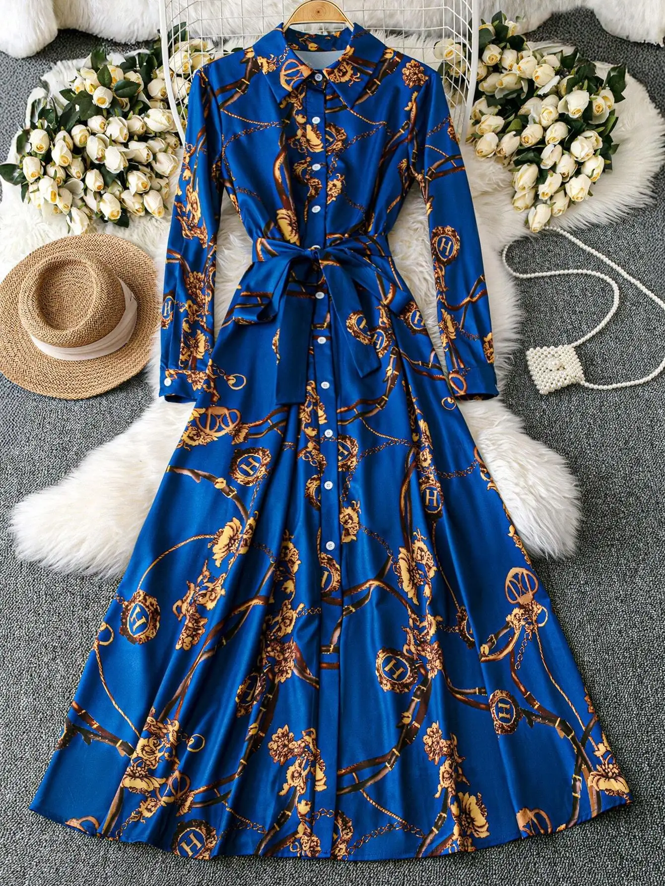 Синее платье-рубашка с цветочным принтом, на пуговицах, с поясом, элегантное повседневное макси-платье для женщин
Синее платье-рубашка с цветочным принтом, на пуговицах, с поясом, элегантное повседневное макси-платье для женщин