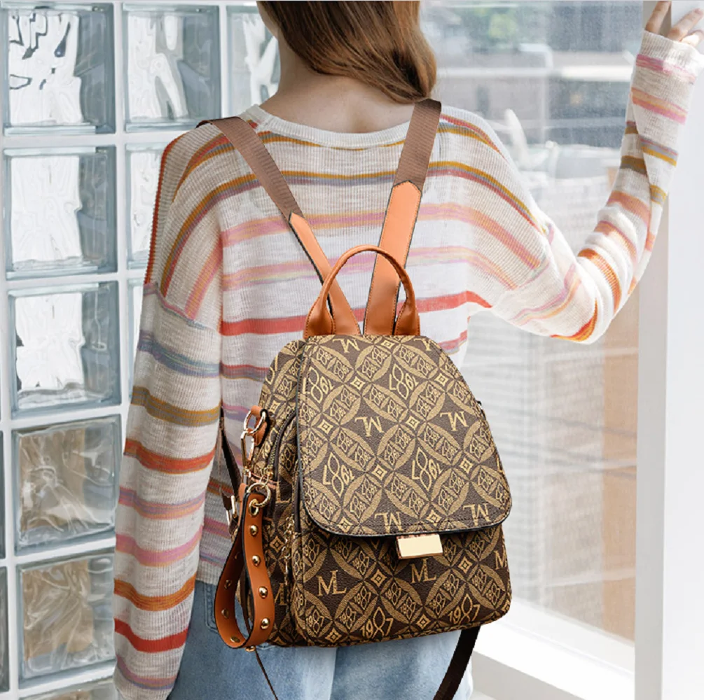 New Fashion Vintage Printed Leather Backpacks Women's Luxury Large Capacity Shoulder Bags Crossbody Bag School Bag Backpack
New Fashion Vintage Printed Leather Backpacks Women's Luxury Large Capacity Shoulder Bags Crossbody Bag School Bag Backpack