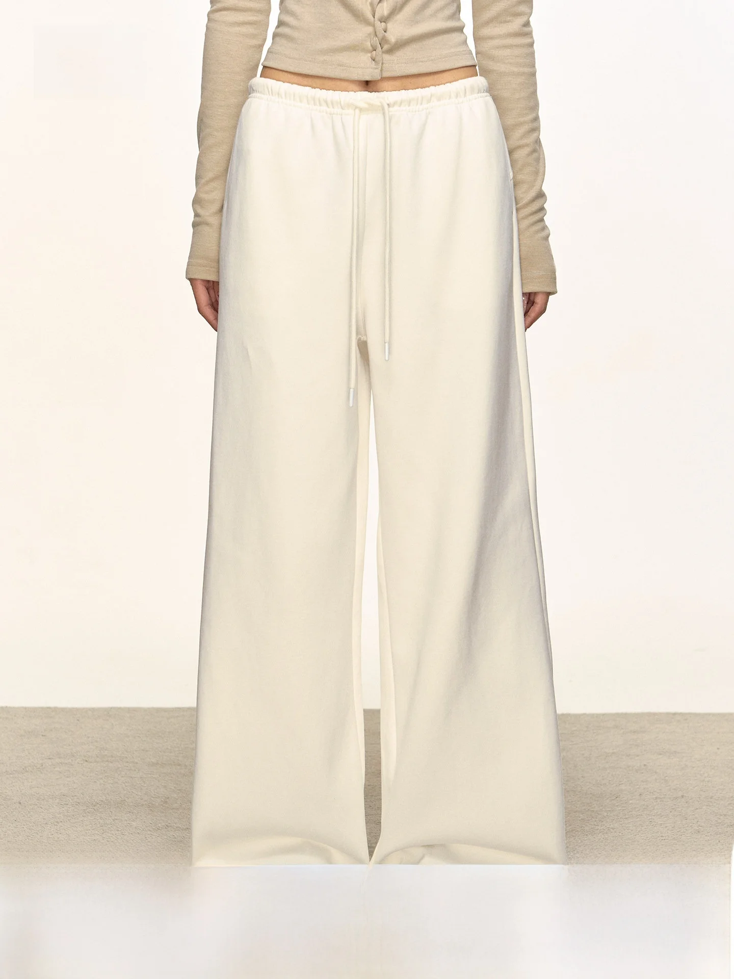 White Dstring Loose Casual Pants Women's High Waist Wide Leg Floor Length Trousers Spring New Sle Comfortable Lazy Pants
White Dstring Loose Casual Pants Women's High Waist Wide Leg Floor Length Trousers Spring New Sle Comfortable Lazy Pants