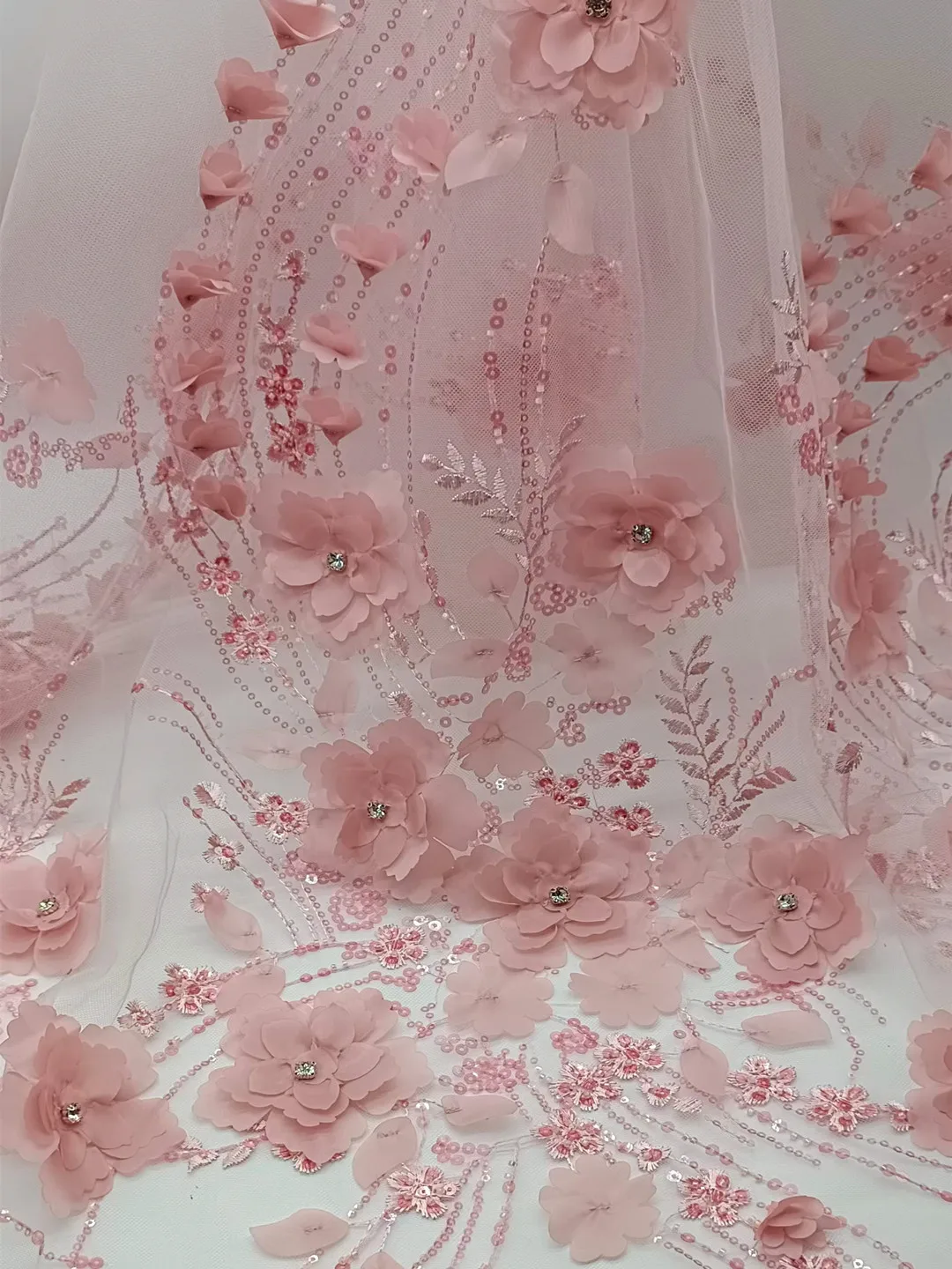 Super Nice Handmade 3D Flowers Lace Embroiderd French Tulle net lace fabric For Party dress Weddings Long dress 5Yards
Super Nice Handmade 3D Flowers Lace Embroiderd French Tulle net lace fabric For Party dress Weddings Long dress 5Yards