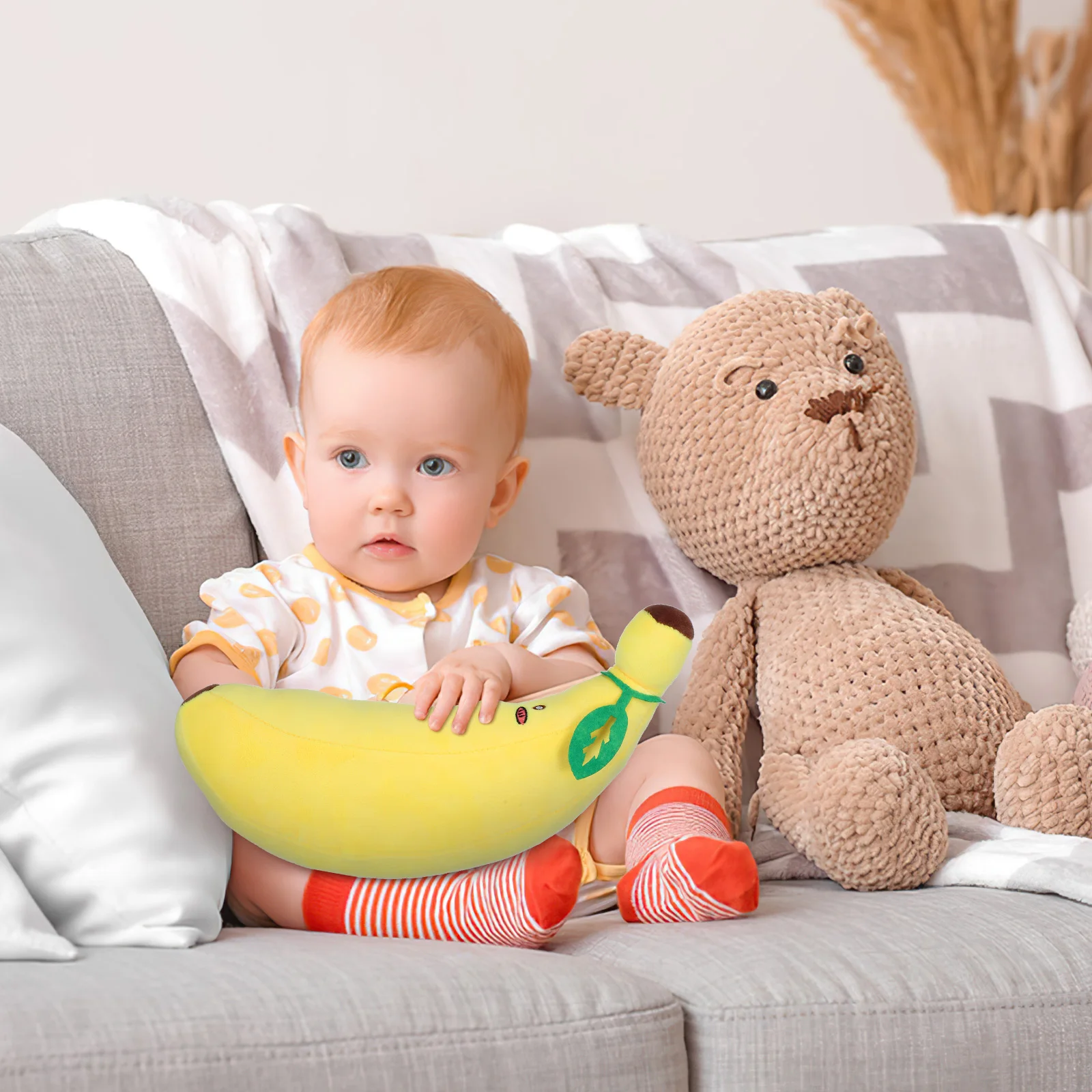 1pcs Soft Banana Pillow 35cm Down Cotton Cute Decorative Throw Pillow for Bed Living Room Playroom Fun Stuffed
1pcs Soft Banana Pillow 35cm Down Cotton Cute Decorative Throw Pillow for Bed Living Room Playroom Fun Stuffed