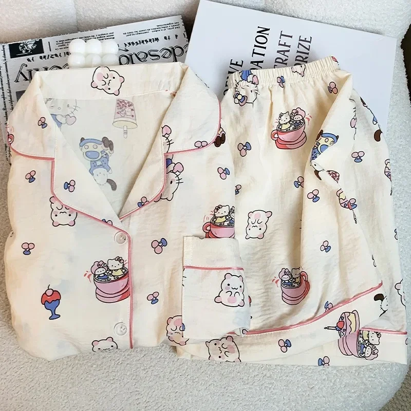 Summer new white cloud cotton cute cartoon Hello Kitty pajamas women's printing short sleeves short trousers home suit
Summer new white cloud cotton cute cartoon Hello Kitty pajamas women's printing short sleeves short trousers home suit