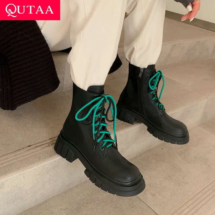 QUTAA 2024 Women Genuine Leather Ankle Boots Thick Med Heels Shoes Woman Round Toe Office Lady Lace Up Autumn Winter Size 34-39
QUTAA 2024 Women Genuine Leather Ankle Boots Thick Med Heels Shoes Woman Round Toe Office Lady Lace Up Autumn Winter Size 34-39
