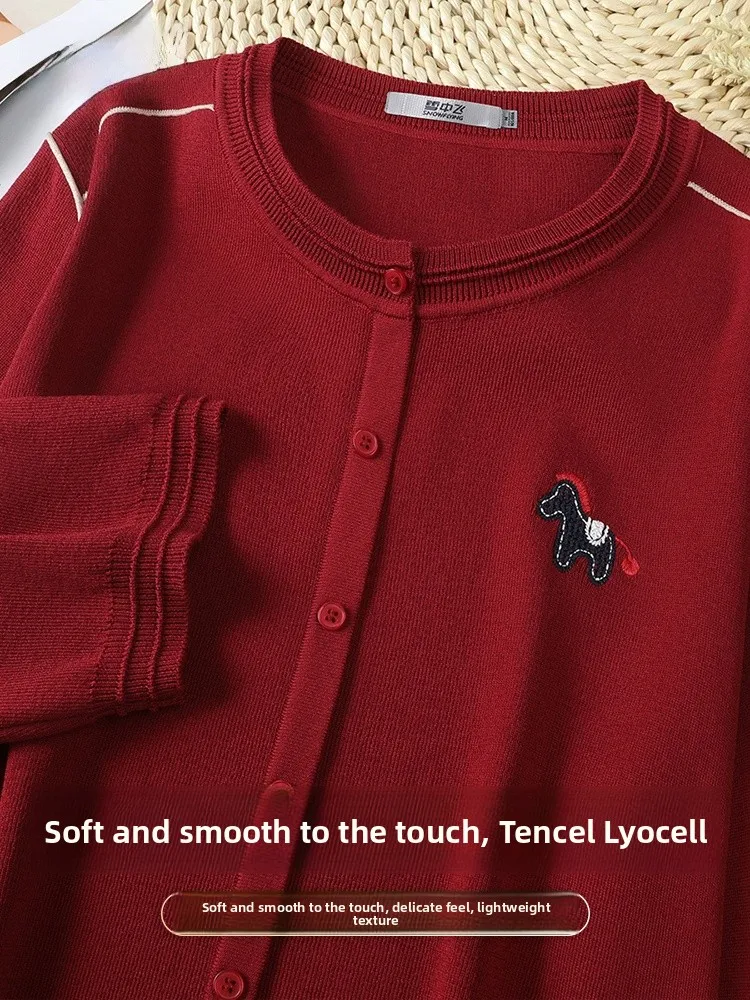 Casual round Neck Knitted Sweater for Women with Button Small Logo Fashionable Versatile SNOW FLYING Polyester Viscose
Casual round Neck Knitted Sweater for Women with Button Small Logo Fashionable Versatile SNOW FLYING Polyester Viscose