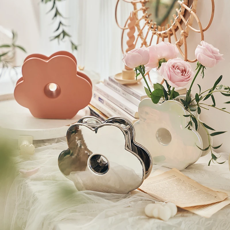 Morandi Nordic INS style ceramic vase creative flower arrangement design, floral sense, home entrance soft decorative ornaments
Morandi Nordic INS style ceramic vase creative flower arrangement design, floral sense, home entrance soft decorative ornaments