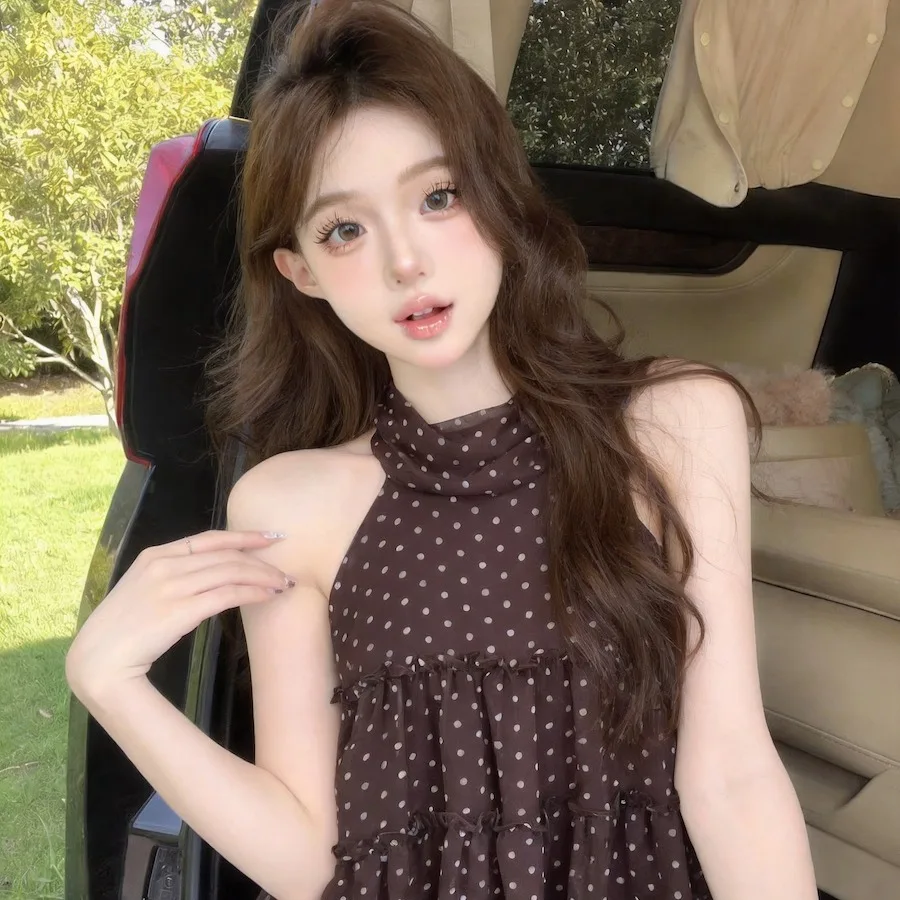 Summer 2026 Women's Loose Polka Dot Halter Neck Vest Korean Style round Neck Back Buttoning Casual Daily Wear Sleeveless Top
Summer 2026 Women's Loose Polka Dot Halter Neck Vest Korean Style round Neck Back Buttoning Casual Daily Wear Sleeveless Top