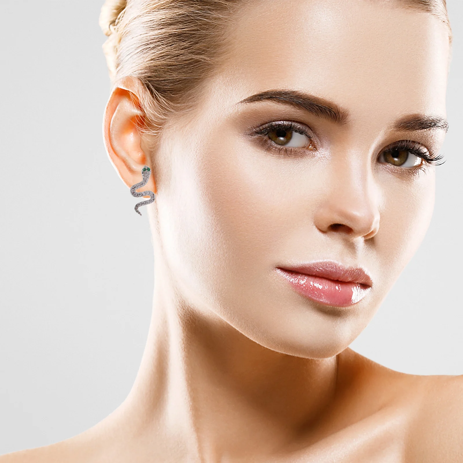 2pcs Snake Earring Studs For Women Delicate Gorgeous Lightweight Skin-Friendly Wearable Stud Earrings Fresh Fashionable Party
2pcs Snake Earring Studs For Women Delicate Gorgeous Lightweight Skin-Friendly Wearable Stud Earrings Fresh Fashionable Party