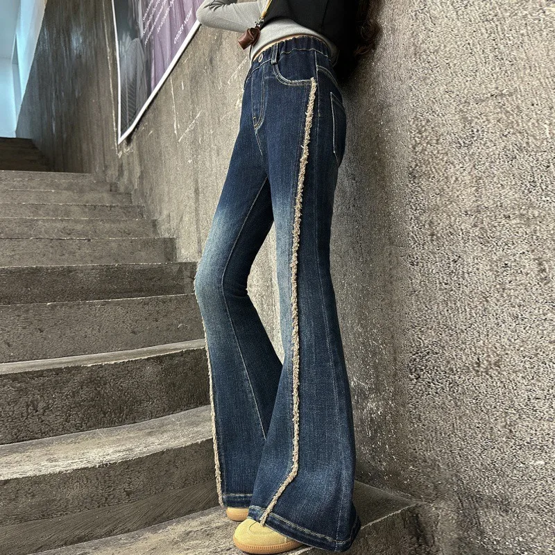 Girls' Flared Pants Spring and Autumn Jeans 2025 Children's Fashion Wide-leg Pants Korean Version Slim-fitting Micro-pull Pants
Girls' Flared Pants Spring and Autumn Jeans 2025 Children's Fashion Wide-leg Pants Korean Version Slim-fitting Micro-pull Pants