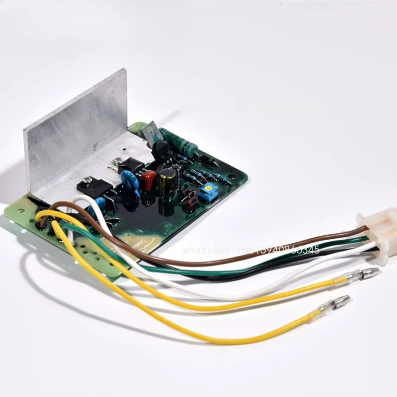 J1512 AVR Automatic Voltage Regulator 16A Robin Generator Stabilizer Spare Parts
J1512 AVR Automatic Voltage Regulator 16A Robin Generator Stabilizer Spare Parts