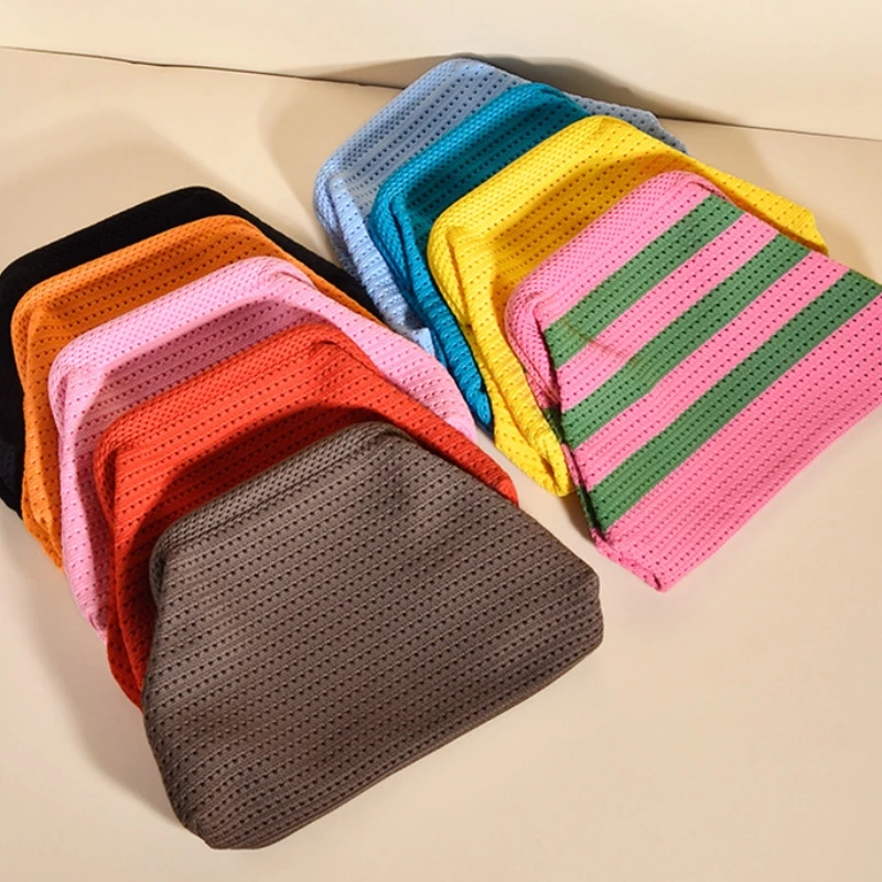 New Style Hollow Out Knitted Cloud Clutch Bag Fashion Street Style Summer Simple Soft Pouch Bag Travel Vacation Seaside
New Style Hollow Out Knitted Cloud Clutch Bag Fashion Street Style Summer Simple Soft Pouch Bag Travel Vacation Seaside