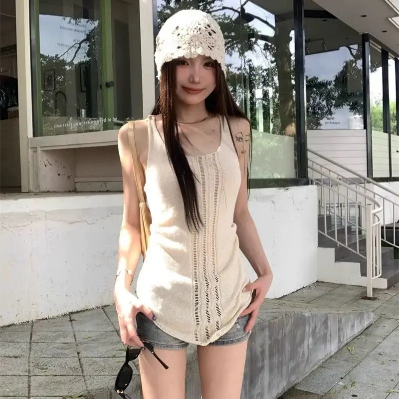 New Fashion Chic Ripped Knitted Camisole Vest For Women Summer 2000s Shoujo Girl Aesthetic Tank Top Harajuku Goth Sleeveless Top
New Fashion Chic Ripped Knitted Camisole Vest For Women Summer 2000s Shoujo Girl Aesthetic Tank Top Harajuku Goth Sleeveless Top