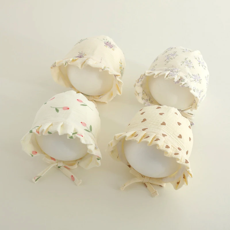 Princess Girl Court Hats Floral Print Baby Palace Hat Ruffle Brim Children Headwear Bonnet 0-12Month Infant Ear Protection Cap
Princess Girl Court Hats Floral Print Baby Palace Hat Ruffle Brim Children Headwear Bonnet 0-12Month Infant Ear Protection Cap
