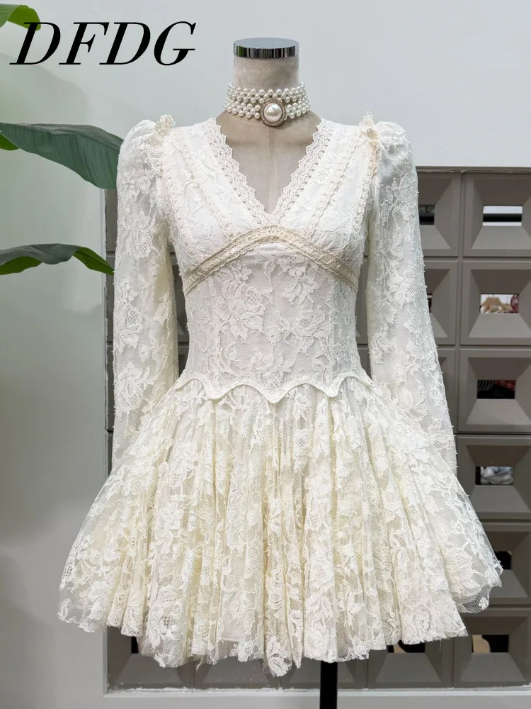 DFDG 2025 SS Women’s Designer V-Neck Lace Long Sleeve Dress Pure Chic Waist Cinching A-Line Mini Slimming Cocktail Party Dress
DFDG 2025 SS Women’s Designer V-Neck Lace Long Sleeve Dress Pure Chic Waist Cinching A-Line Mini Slimming Cocktail Party Dress